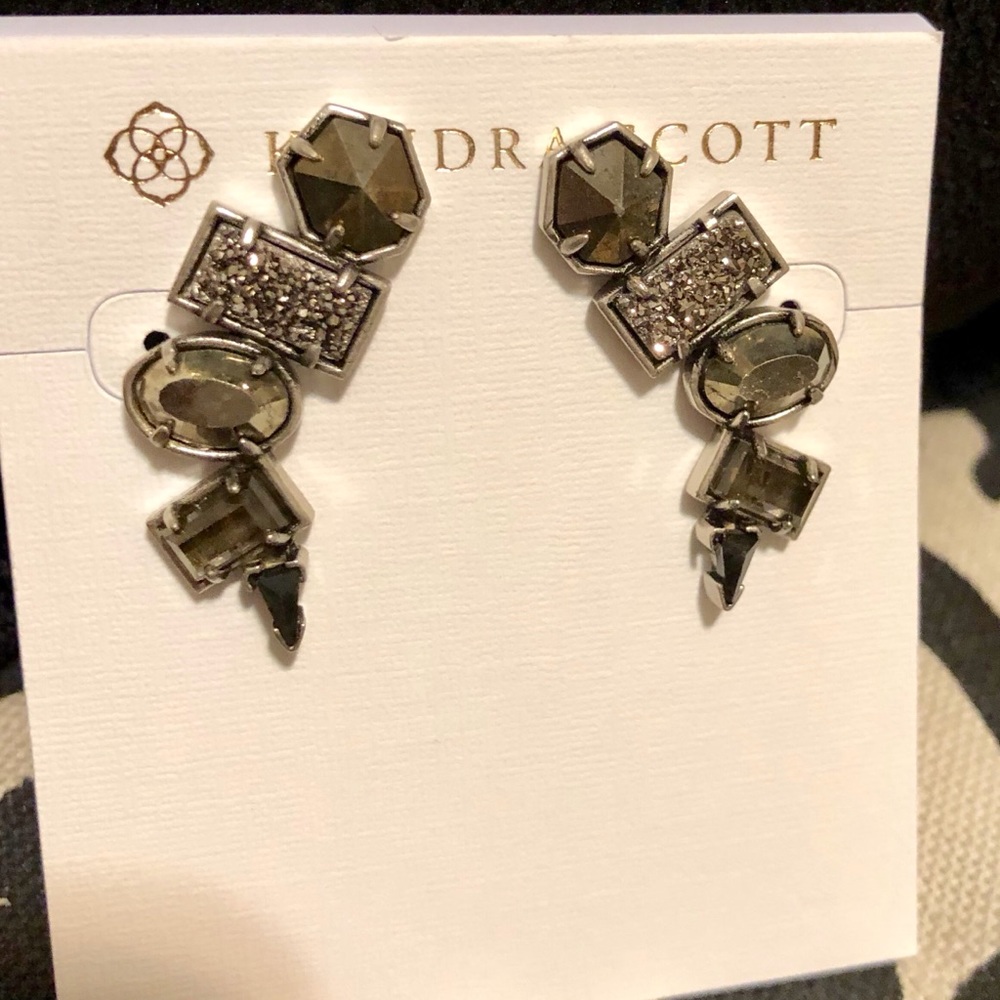 NWT Kendra Scott Frankie Ear Climbers